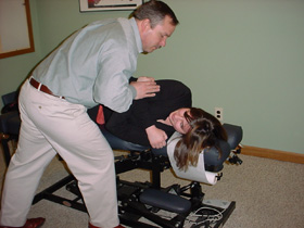 chiropractor near me adjusting